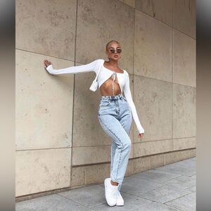 🆕🤍 White Fox Like Duh! Boyfriend Jeans Washed Blue Denim | NWT | Size L 🤍
